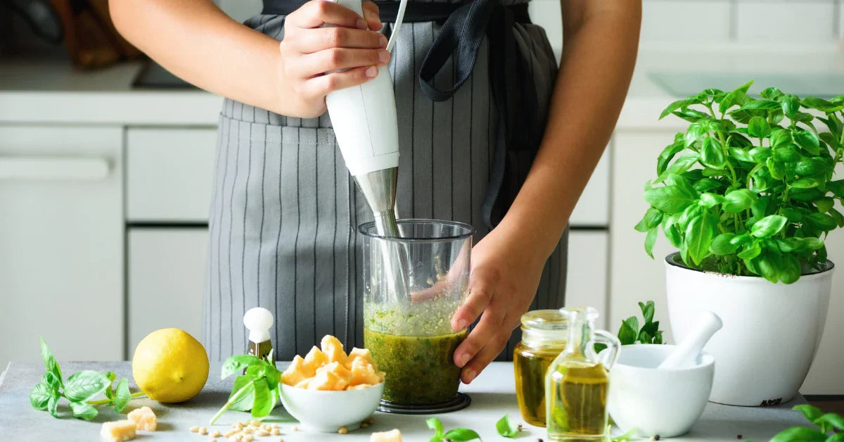 3-in-1 Blender Culinary Versatility 3 different Tritan jars for different preparations